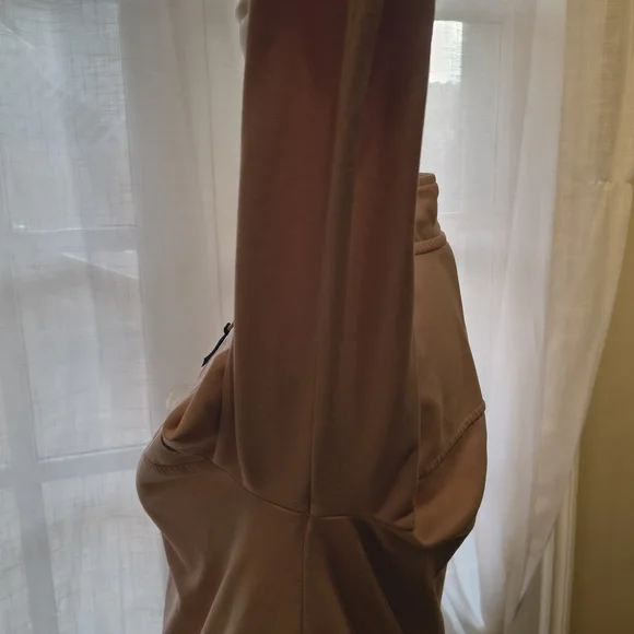 Vineyard Vines Pink and Navy Patterned Pullover - Picture 7 of 9